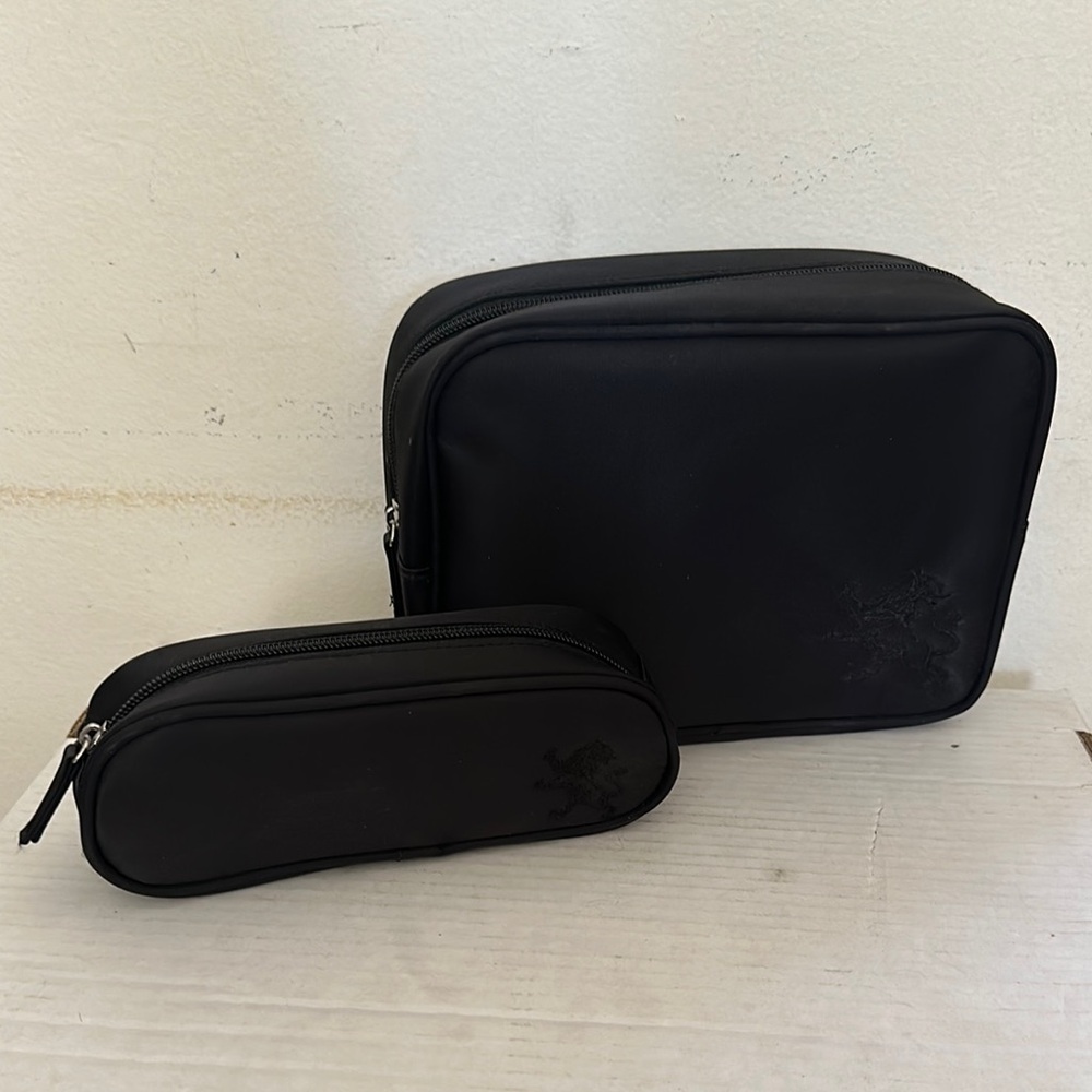 Express Black Cosmetic Bags Sleek Durable Design